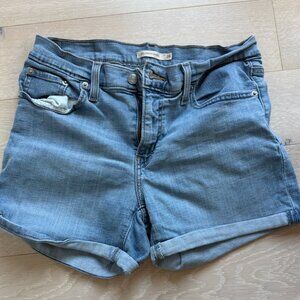 Levi's Mid Rise Short